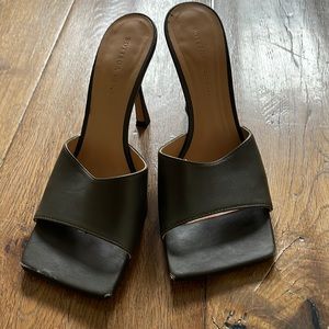 Bottega Veneta Stretch heels